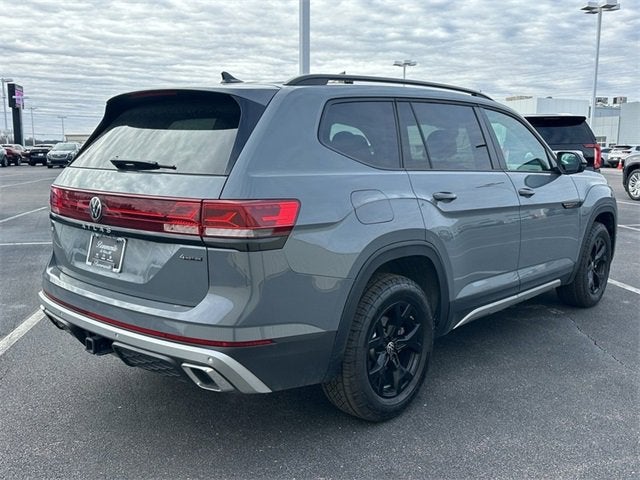 2025 Volkswagen Atlas 2.0T Peak Edition