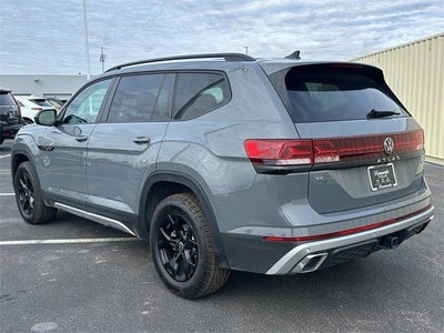 2025 Volkswagen Atlas 2.0T Peak Edition