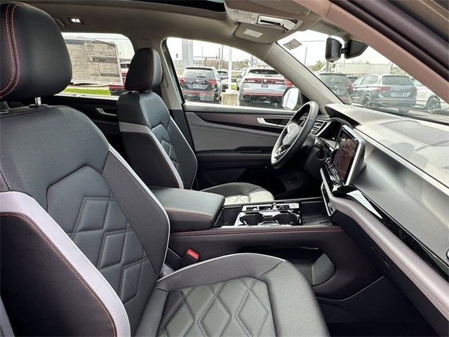 2025 Volkswagen Atlas 2.0T Peak Edition