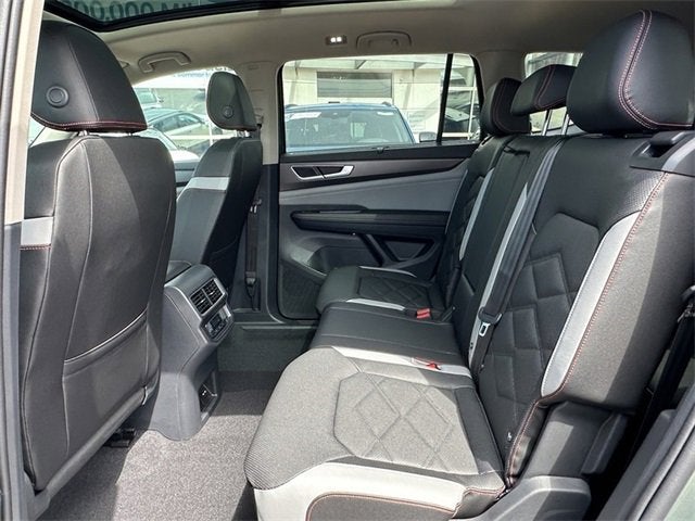 2025 Volkswagen Atlas 2.0T Peak Edition