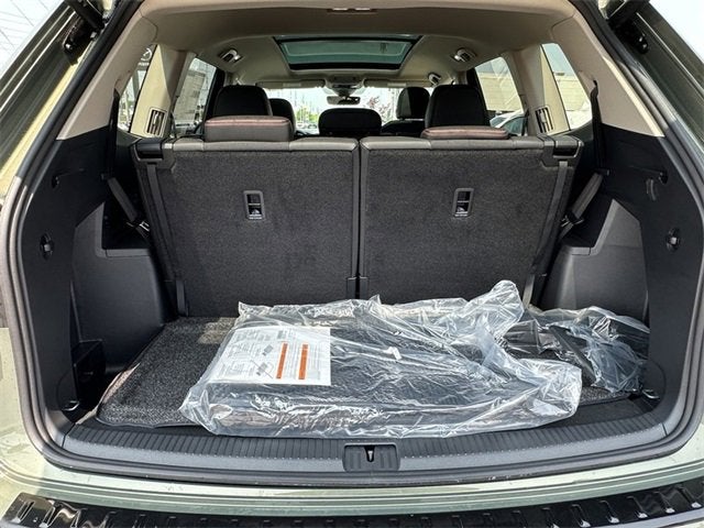 2025 Volkswagen Atlas 2.0T Peak Edition