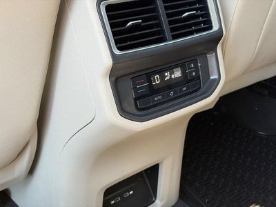2024 Volkswagen Atlas 2.0T SE