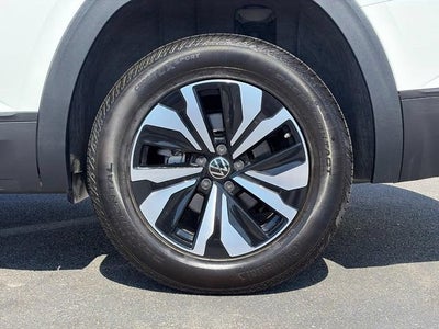 2024 Volkswagen Atlas 2.0T SE