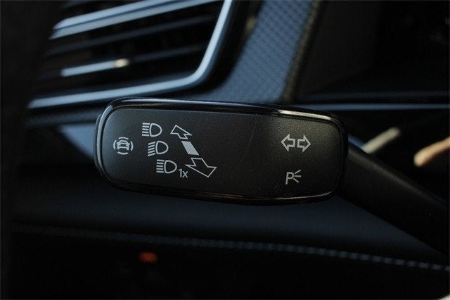 2025 Volkswagen Atlas Cross Sport 2.0T SEL Premium R-Line