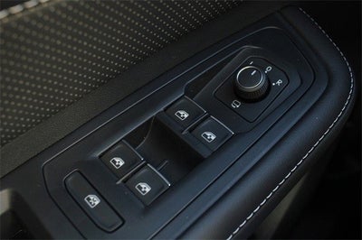 2025 Volkswagen Atlas Cross Sport 2.0T SEL Premium R-Line