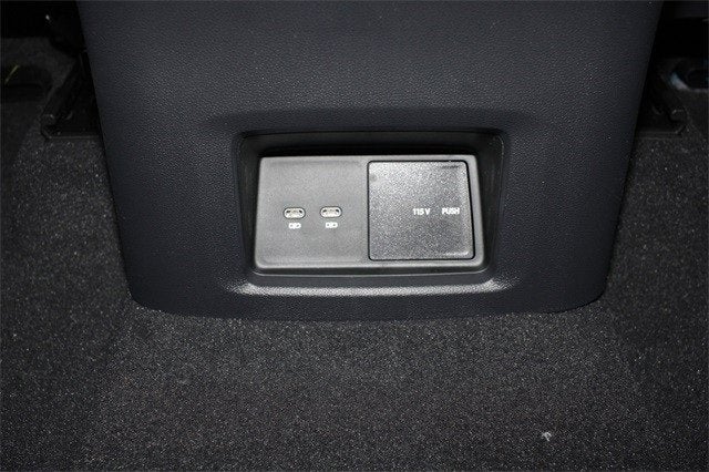 2025 Volkswagen Atlas Cross Sport 2.0T SEL Premium R-Line