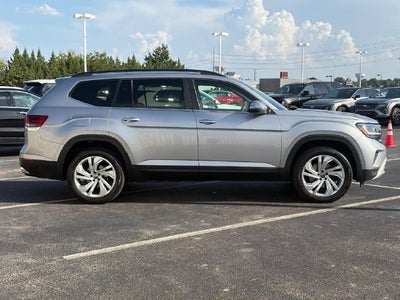 2022 Volkswagen Atlas 3.6L V6 SE w/Technology