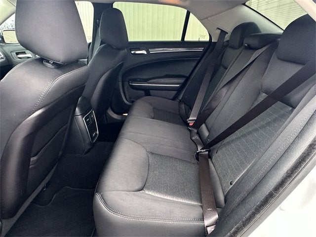 2019 Chrysler 300 Touring