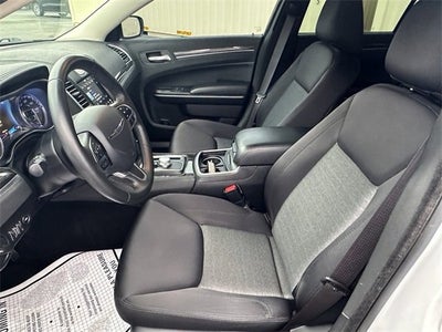 2019 Chrysler 300 Touring