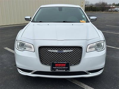 2019 Chrysler 300 Touring