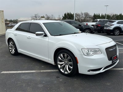 2019 Chrysler 300 Touring