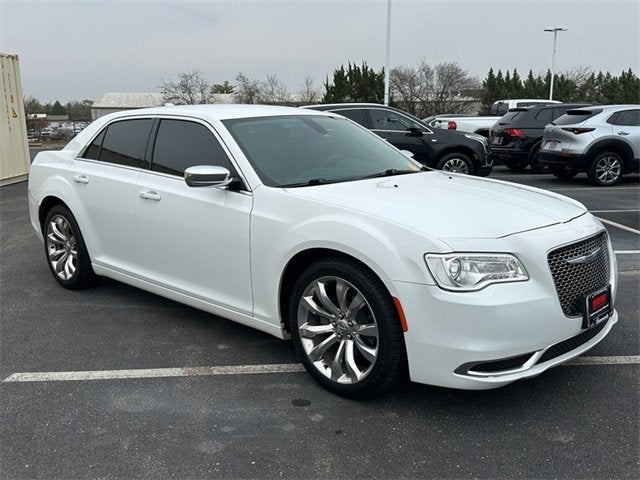 2019 Chrysler 300 Touring
