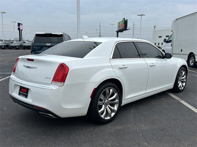 2019 Chrysler 300 Touring