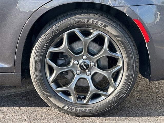 2018 Chrysler 300 300S