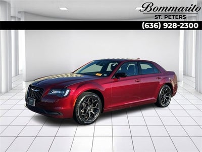 2019 Chrysler 300 Touring