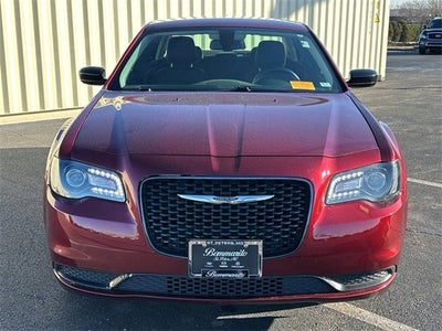 2019 Chrysler 300 Touring