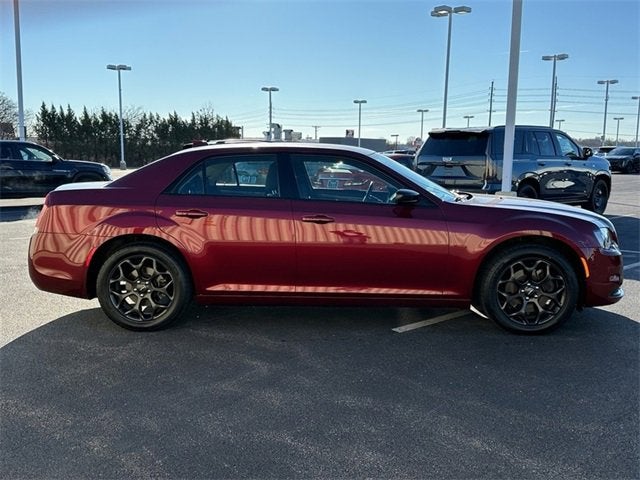2019 Chrysler 300 Touring