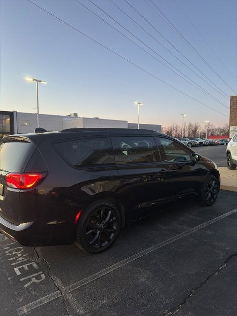 2018 Chrysler Pacifica Touring L Plus