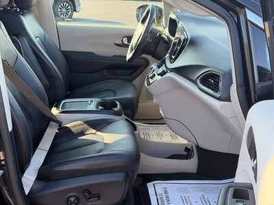 2020 Chrysler Pacifica Touring L Plus