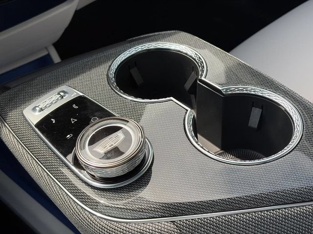 2027 Cadillac OPTIQ Luxury