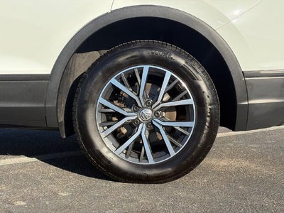 2019 Volkswagen Tiguan SE