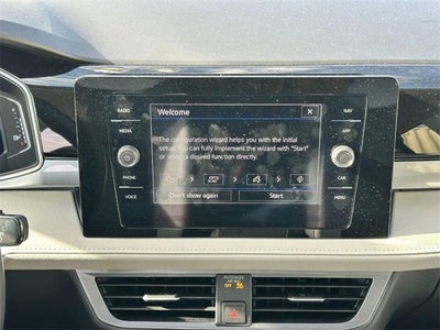 2025 Volkswagen Taos SEL