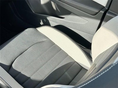 2025 Volkswagen Taos SEL