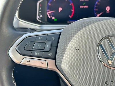 2025 Volkswagen Taos SEL