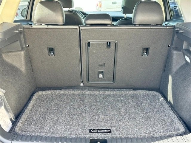 2025 Volkswagen Taos SEL