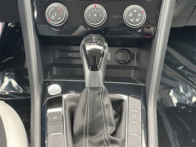 2025 Volkswagen Taos S