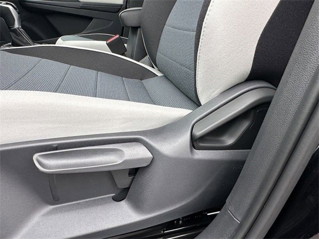 2025 Volkswagen Taos S