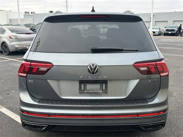 2023 Volkswagen Tiguan SE R-Line Black