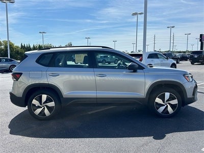 2025 Volkswagen Taos S