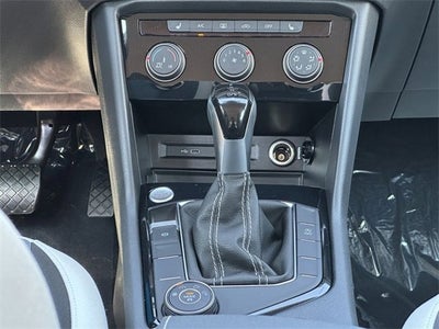 2025 Volkswagen Taos S