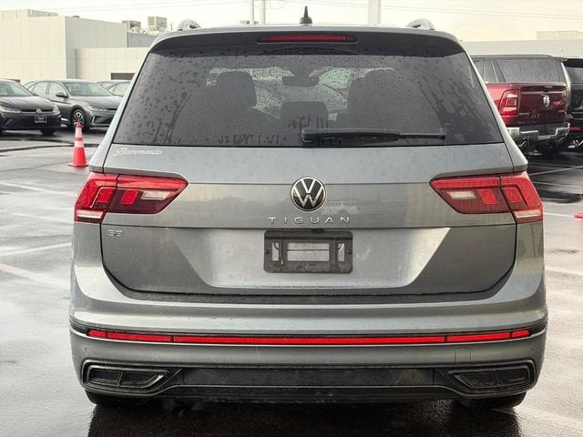 2023 Volkswagen Tiguan SE R-Line Black
