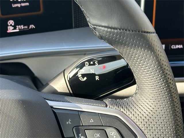 2025 Volkswagen Tiguan SE R-Line Black