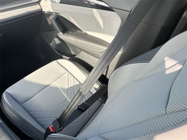 2025 Volkswagen Tiguan SE R-Line Black