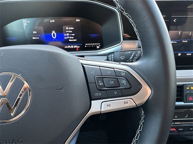 2025 Volkswagen Taos SE