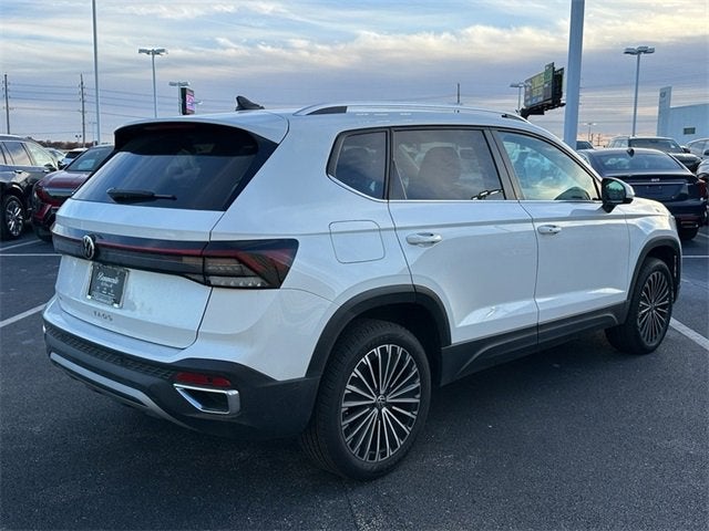 2025 Volkswagen Taos SE