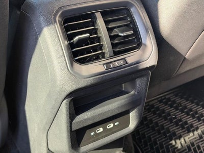 2026 Volkswagen Taos SE