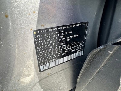 2025 Volkswagen Taos SE