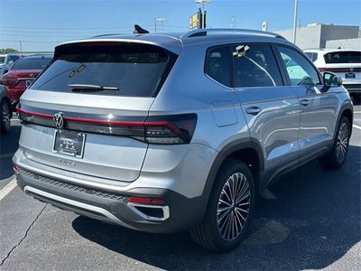 2025 Volkswagen Taos SE