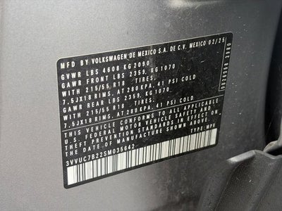2025 Volkswagen Taos SE