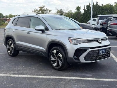 2025 Volkswagen Taos SE