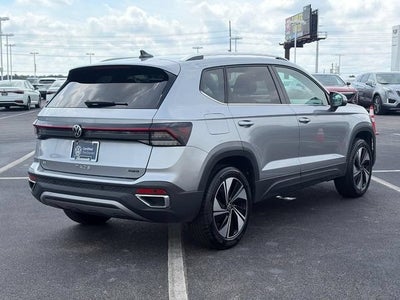 2025 Volkswagen Taos SE