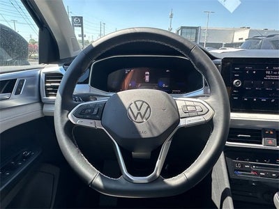 2025 Volkswagen Taos SE