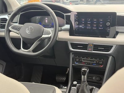 2025 Volkswagen Taos SE