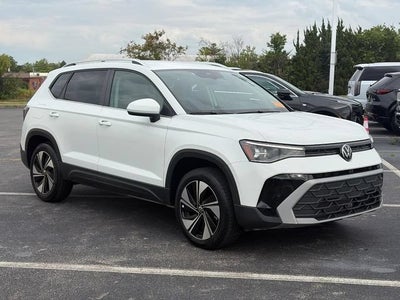 2025 Volkswagen Taos SE