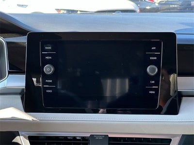 2025 Volkswagen Taos SE