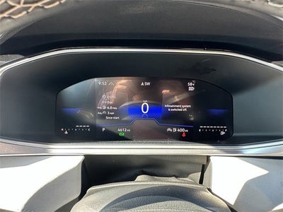 2025 Volkswagen Taos SE